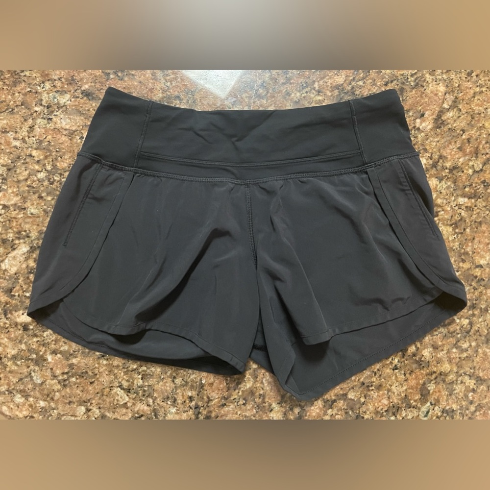 Lululemon Black Size 4 Shorts